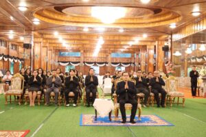 สถาบันวิจัยฯ ร่วมพิธีบำเพ็ญกุศลถวายเป็นพระราชกุศลฯ, ผู้เข้าร่วมแต่งกายสุภาพ สวพ. มร.เพชรบูรณ์